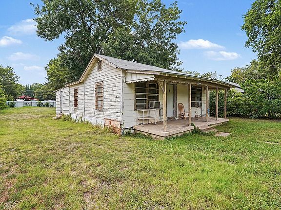 3rd image of 4212 Brady Dr