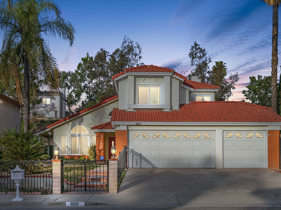 1st image of 660 Pantera Dr