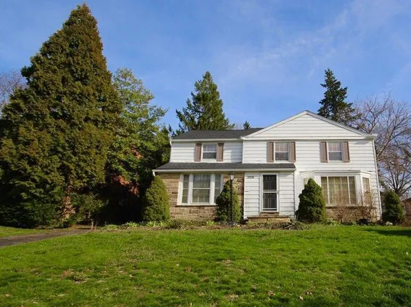 20930 Farnsleigh Rd, Beachwood, OH 44122