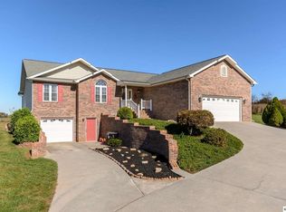 932 Otha Ln, Walland, TN 37886