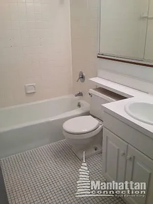 Rented by Manhattan Connection | media 13