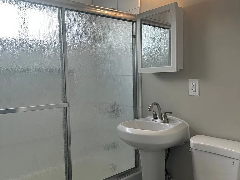 1904 E Bermuda St #9 — Photo 9