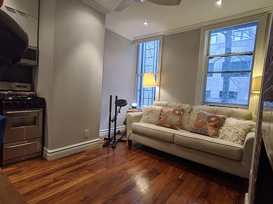 Rented by Avenues Real Estate | media 80