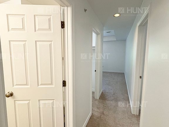 3rd image of 172 Scott Cir
