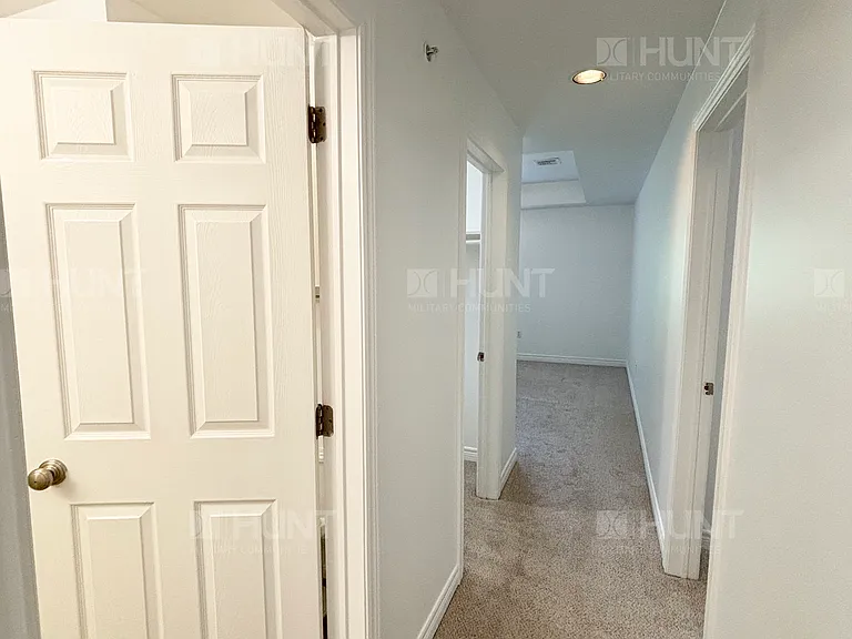 172 Scott Cir — Photo 3