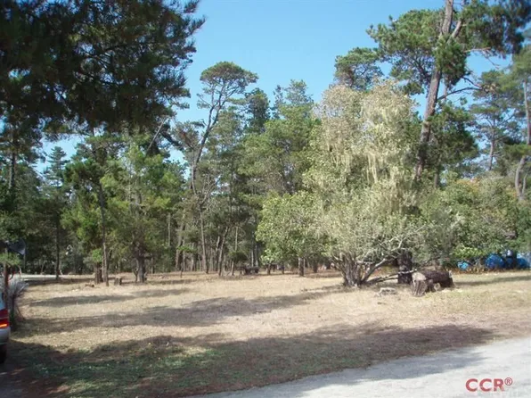 665 Weymouth St, Cambria, CA 93428