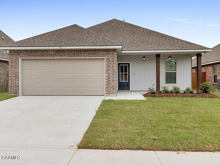 111 Segovia Way — Photo 1
