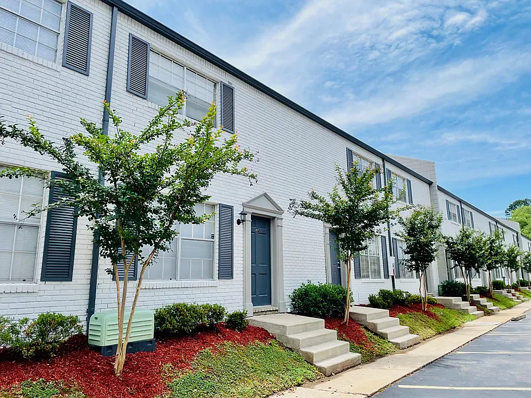 Arbor Pointe at Hillcrest — Photo 32