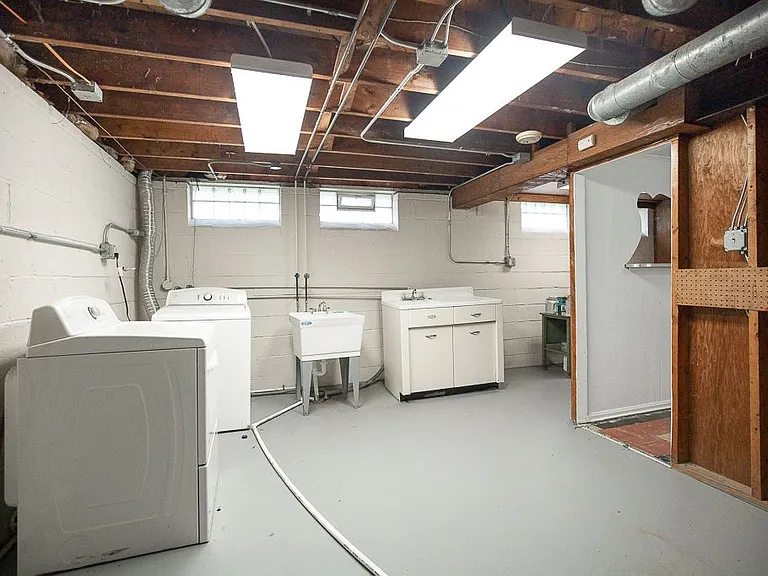 3832 Wallingford Rd — Photo 25