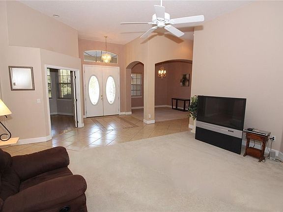 5th image of 1452 Sultan Cir