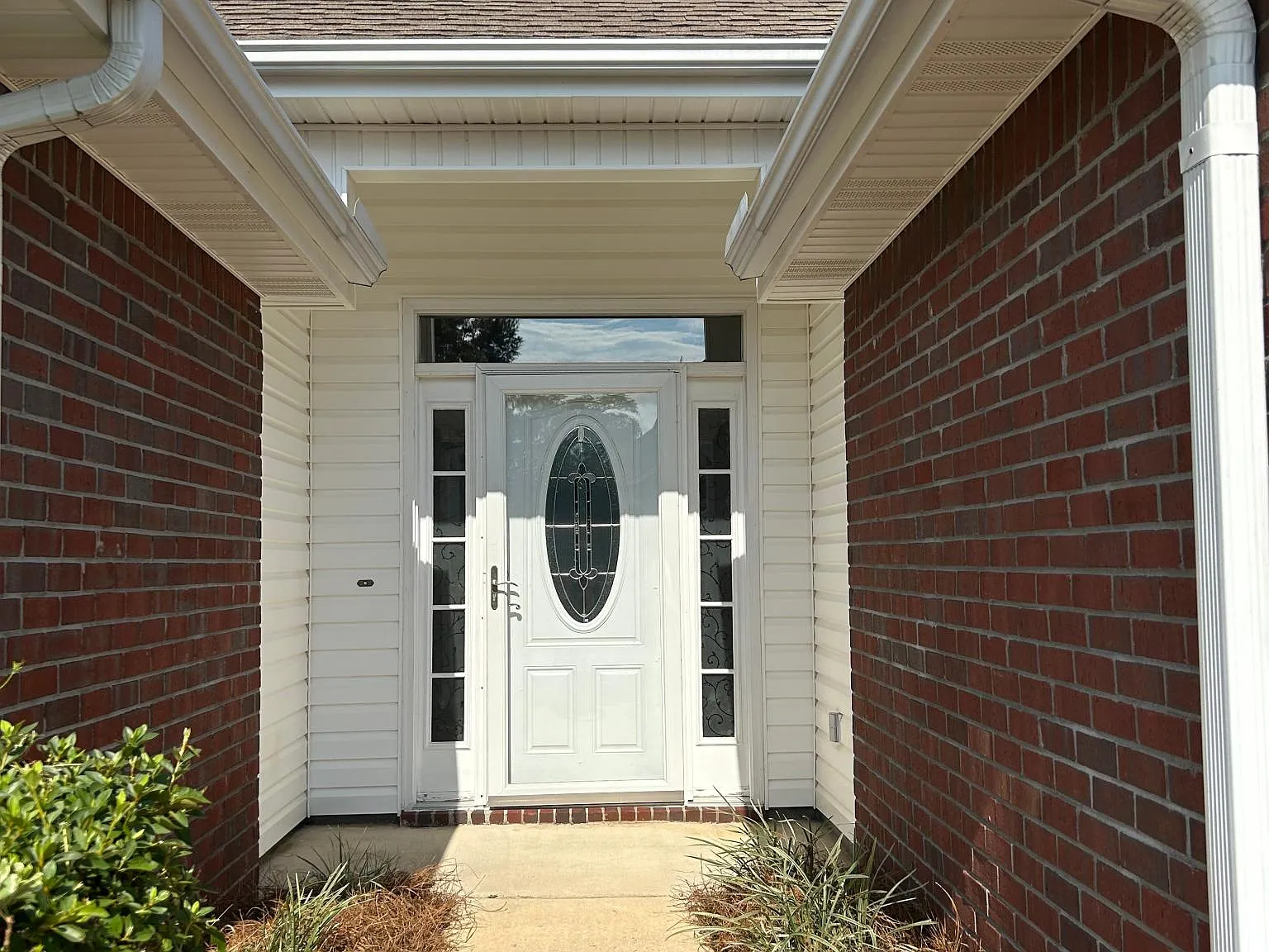 4 bed, 1901 sqft, $3,100 — Photo 3