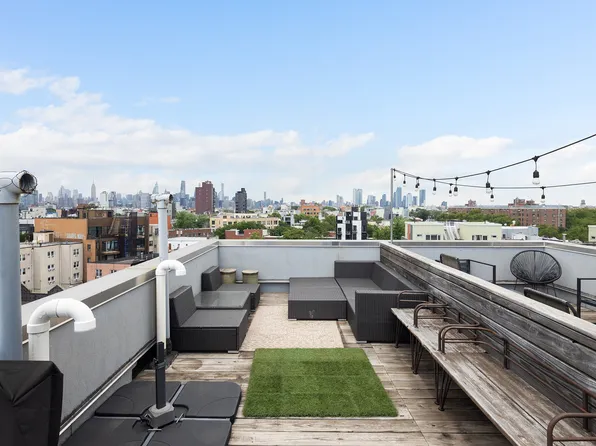 55 Maspeth Avenue image 11 of 12