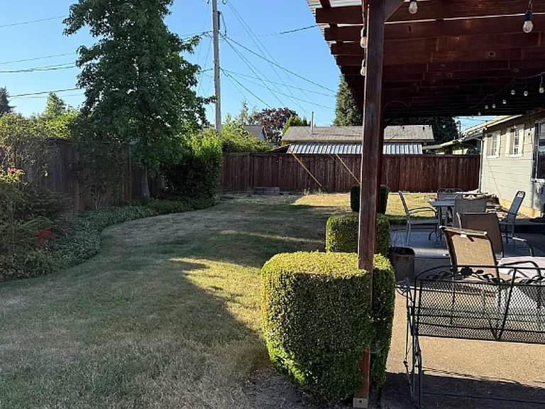 3340 Hyacinth St — Photo 21