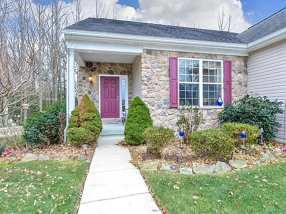 4th image of 13 Princess Anne Ln