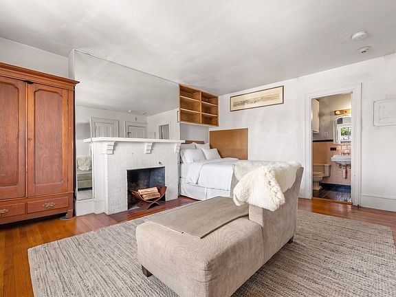 5th image of 8 Brimmer St APT 5B