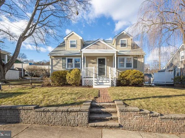 330 S 6th St, Perkasie, PA 18944