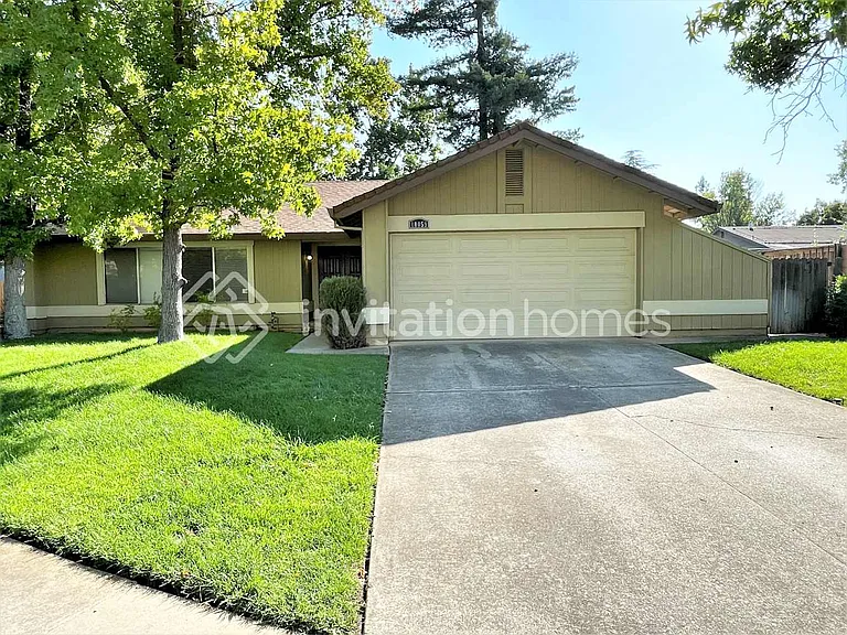 10059 Glen Grove Ct — Photo 1