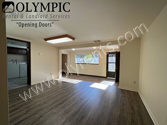 Bonus-Family Room