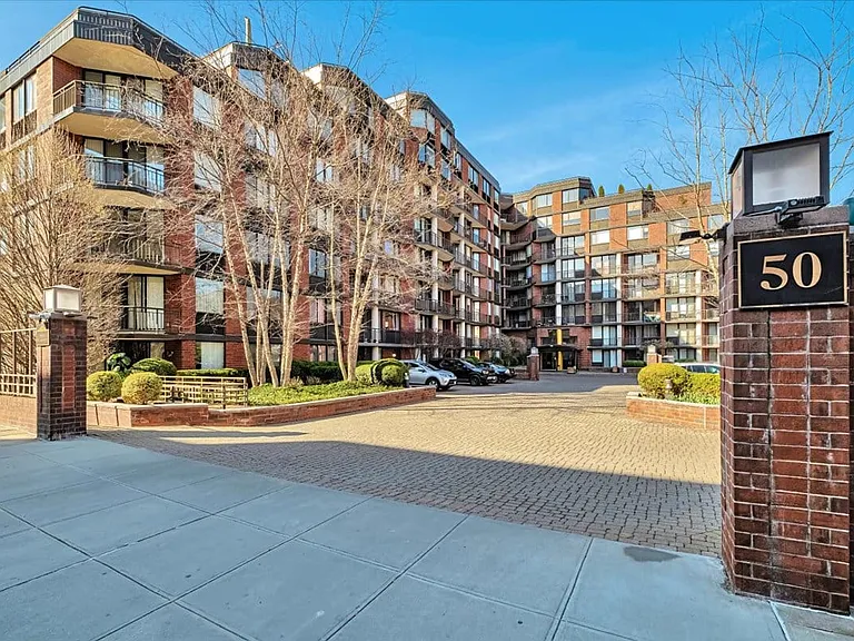 50 E Hartsdale Ave #1W — Photo 1