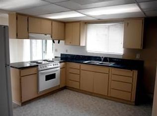 910 Callahan Dr #B, Bremerton, WA 98310