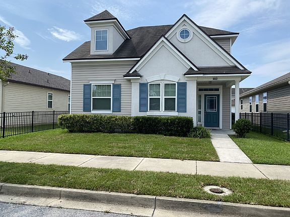 3rd image of 462 Vineyard Ln