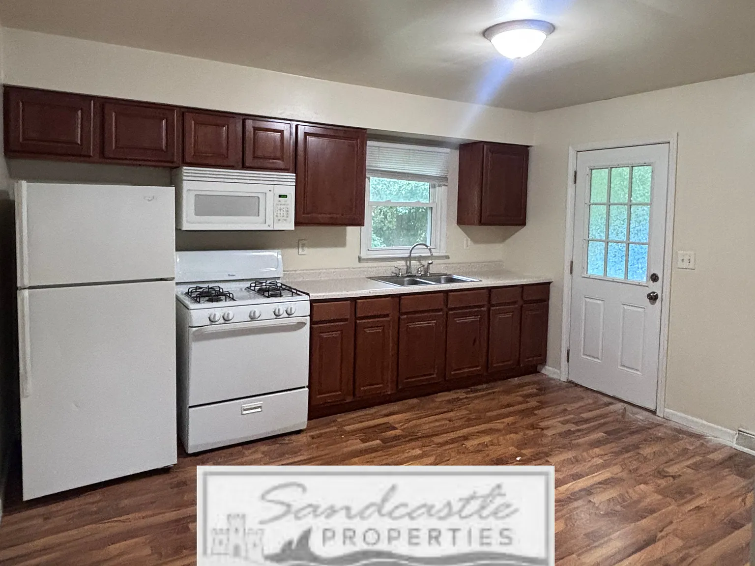 2 bed, $1,250 — Photo 3