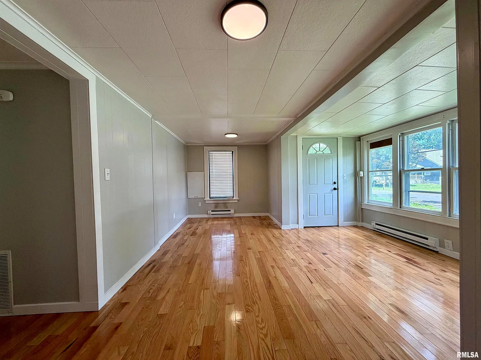 1 bed, 572 sqft, $1,050 — Photo 4