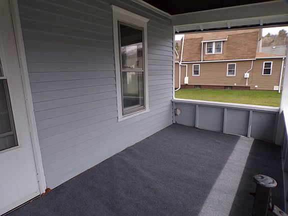 5th image of 95 Elwell Ave
