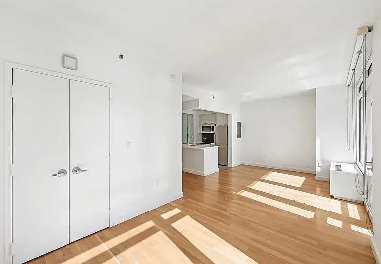 501 E 74th St #7B — Photo 8