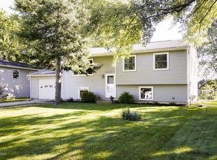 5192 Mount Olivet Rd, Kalamazoo, MI 49004