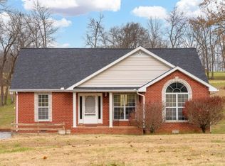 1024 Emerald Valley Dr, Castalian Springs, TN 37031