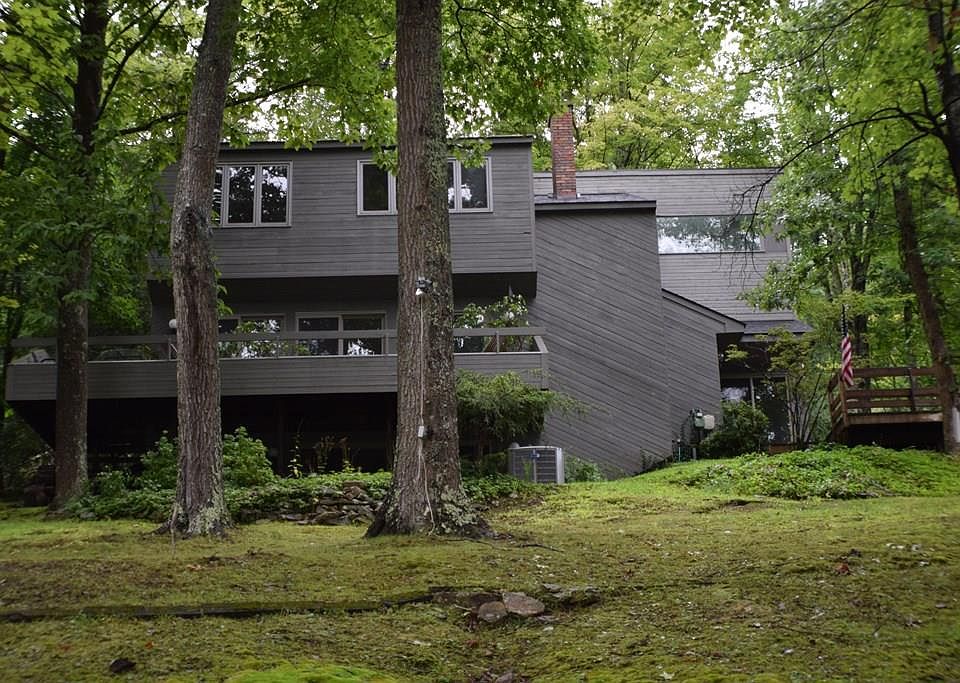 1st image of 340 Irle Ln