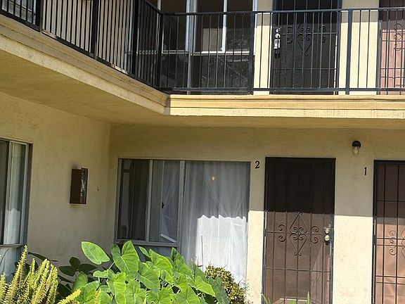 3rd image of 1836 W Crestwood Ln #7