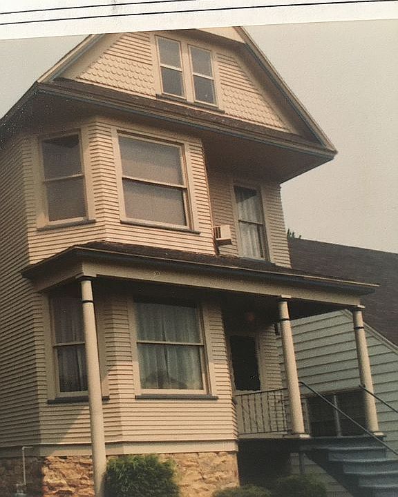 1st image of 627 N Lincoln Ave