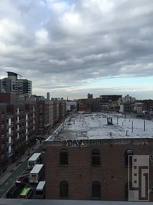 Rented by Loom Group | media 98