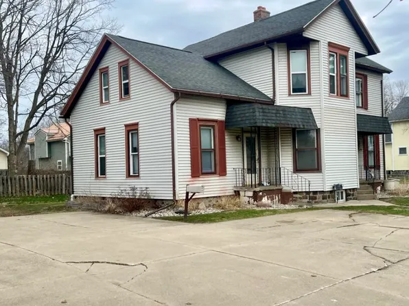 200 Dexter Rd #4, Eaton Rapids, MI 48827