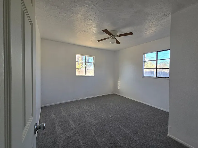 3012 Las Palomas Rd — Photo 10
