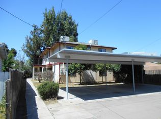 305 S G St, Madera, CA 93637