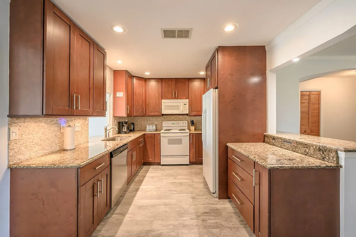 3 bed, 1554 sqft, $2,950 — Photo 2