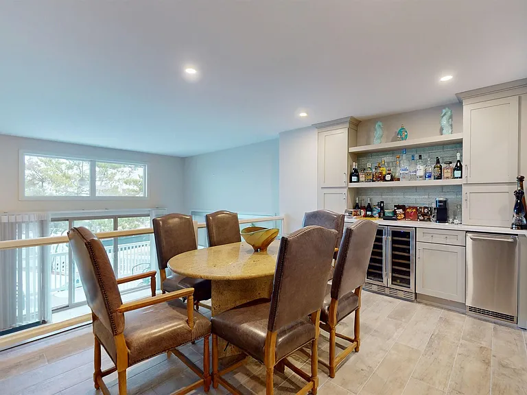 701 Bayshore Ave #701 — Photo 11