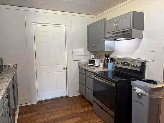 4th image of 910 Cupit St