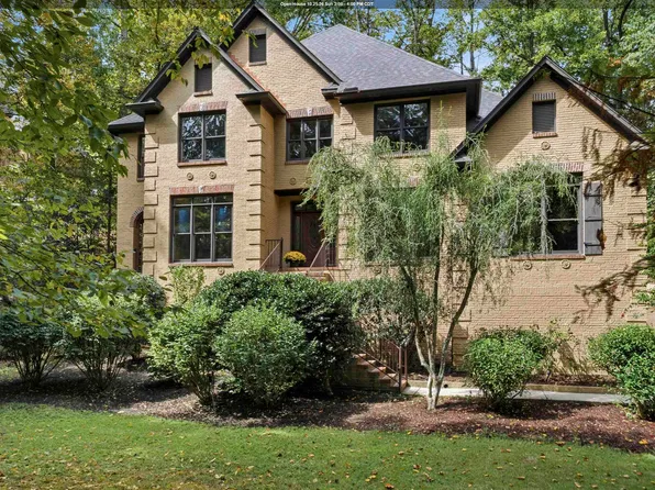 1207 Lake Forest Cir, Birmingham, AL 35244