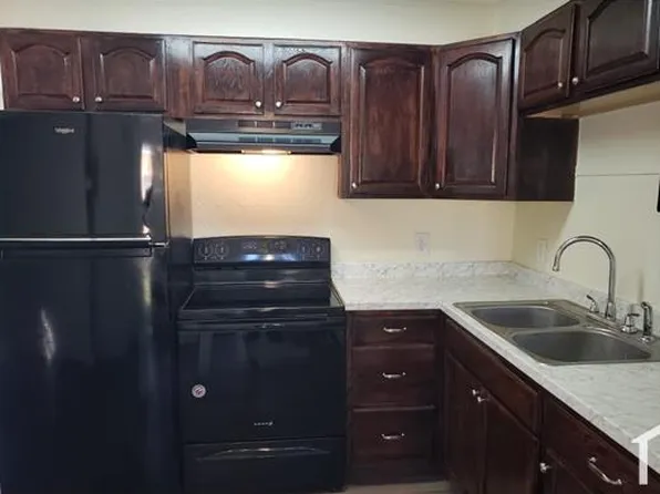912 NE 23rd St, Gainesville, FL 32641