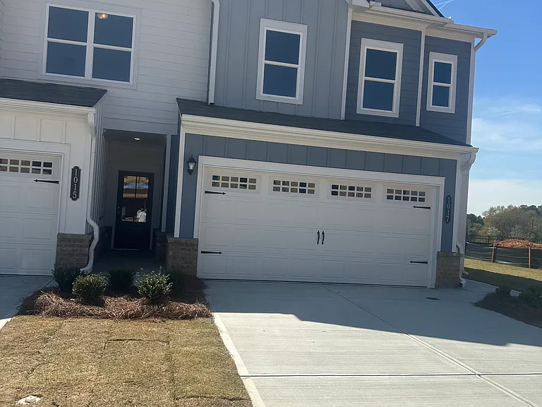 1017 Stiles Ct — Photo 1