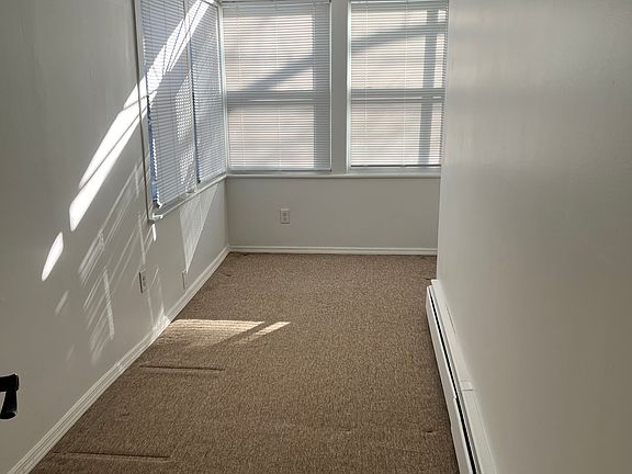 5th image of 115 Hudson Ave APT 1