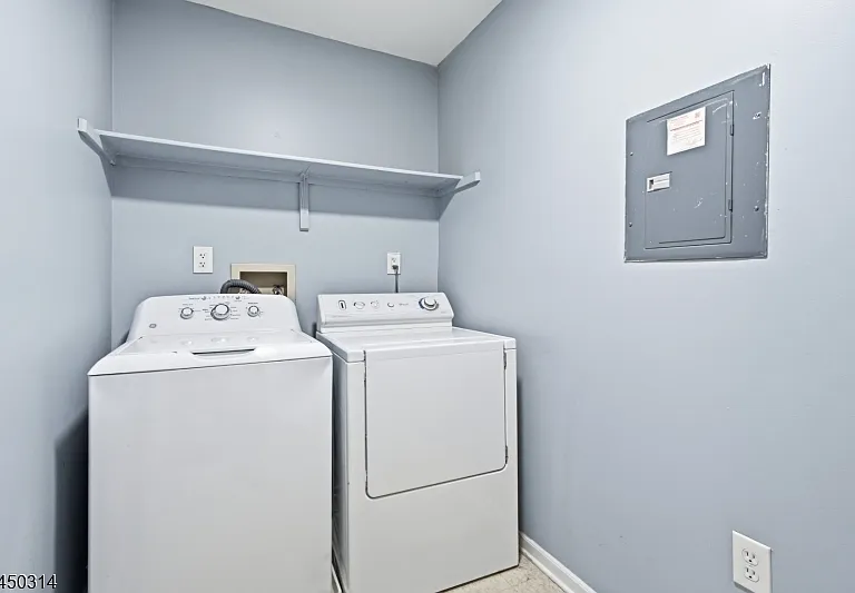 9 Balboa Ln — Photo 24