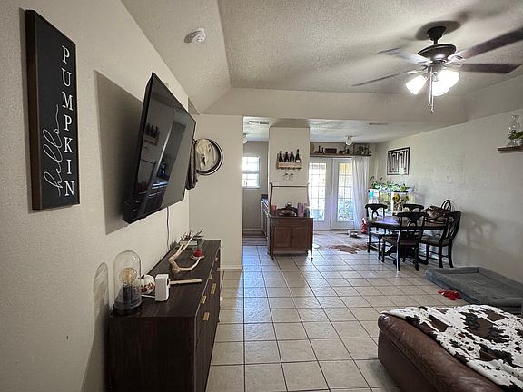 2nd image of 313 S Water Ln #313