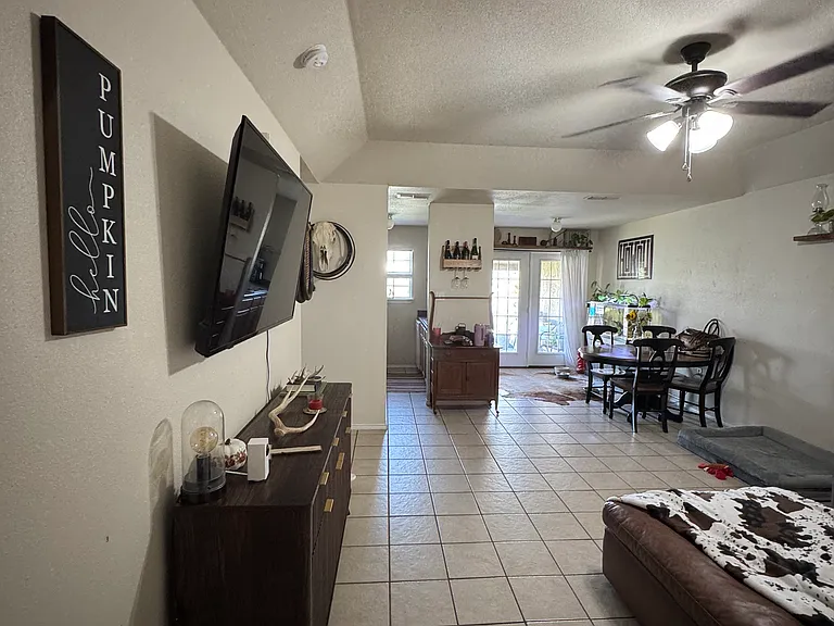 313 S Water Ln #313 — Photo 2