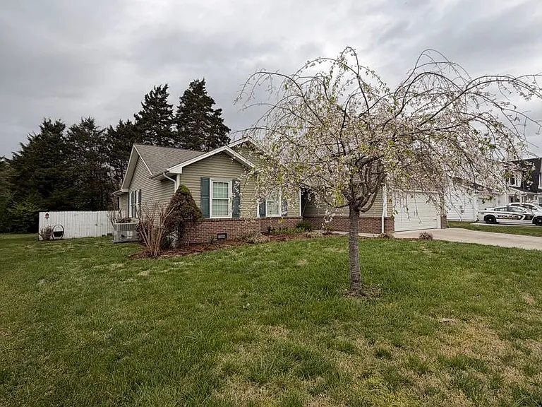 711 Marlin Ln — Photo 35