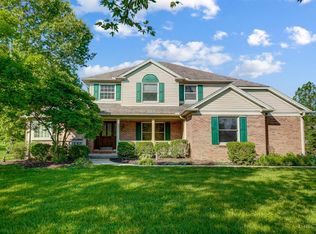 2831 Devils Backbone Rd, Cincinnati, OH 45233